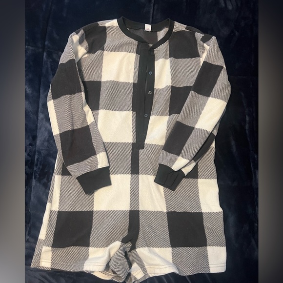 2 Flannel Romper Pajamas - Picture 3 of 3